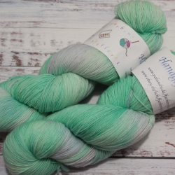 Handgefärbtes Lacegarn Merino Perlgarn 19/9