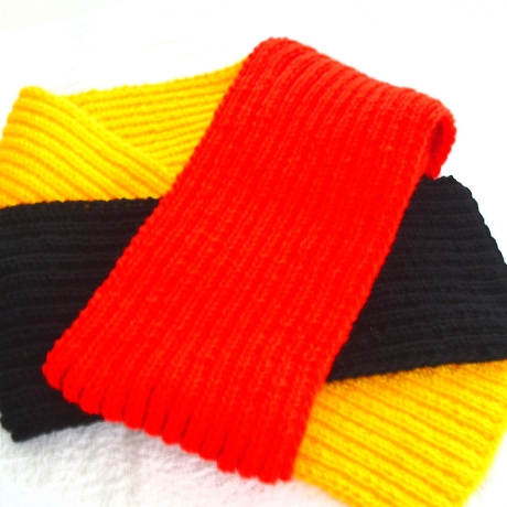 Strickschal FanSchal Deutsche Nationalfarben von Hobbyhaus