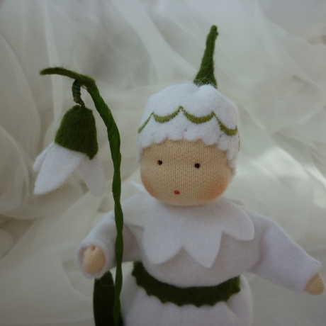 Blumenkind Schneeglöckchen