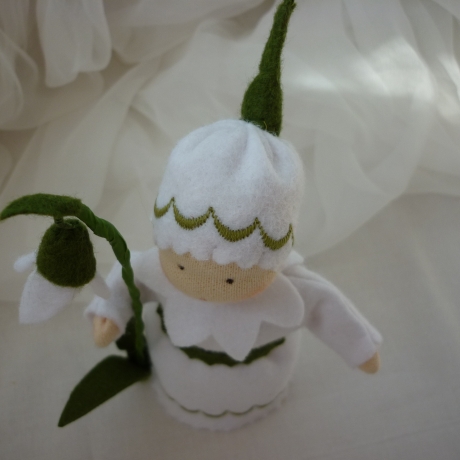 Blumenkind Schneeglöckchen