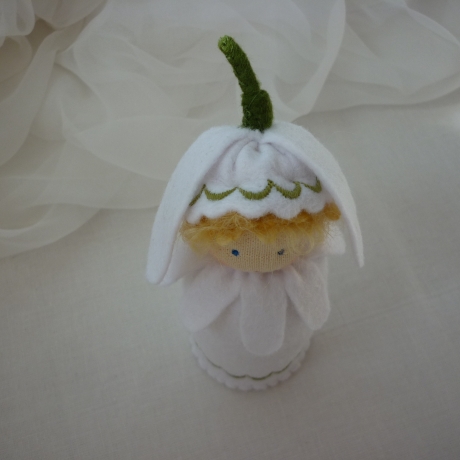 Blumenkind Schneeglöckchen