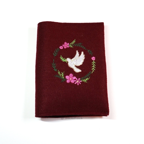 Gotteslobhülle, Filz, weinrot, Blütenkranz, Taube mit Olivenzweig