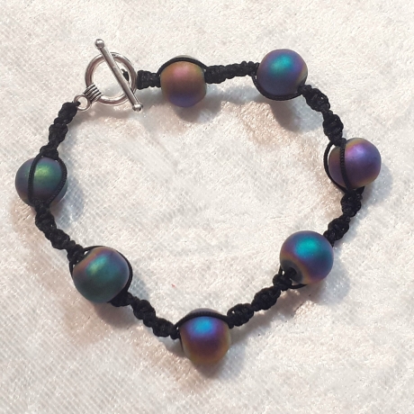 Armband Armreifen Schmuck schwarzer Regenbogen mit Makramee-Band