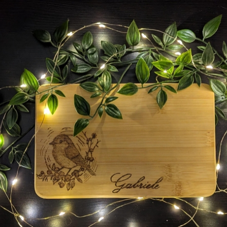 Frühstücksbrettchen aus Holz mit Rotkehlchen 22x14