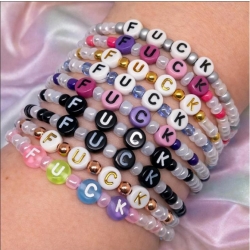 Perlenarmband mit Wunschtext | Statement