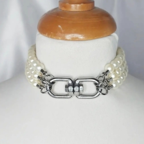 2 Faced Choker
