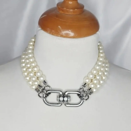 2 Faced Choker