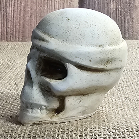 Deko Figur -Totenkopf-Skull & Bones-Totenschädel-Fantasy-Gothic
