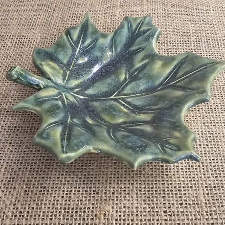 Deko Schale - Blatt -Tischdeko - Teller -  Keramik