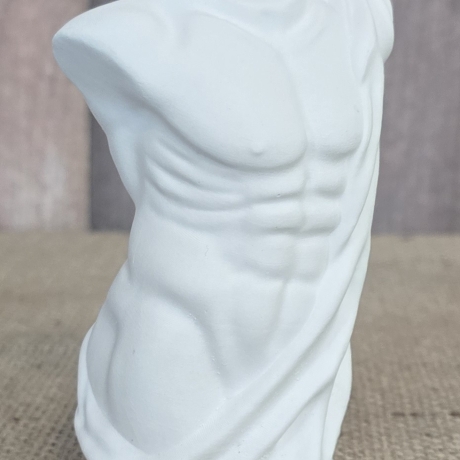 Deko Figur - Torso Mann -  Mann im Umhang - Skulptur Mann