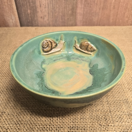 Schale aus Keramik - Handarbeit - Schnecke