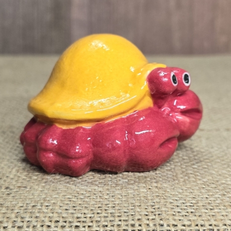Krebs aus Keramik - Sammelfigur - Handarbeit