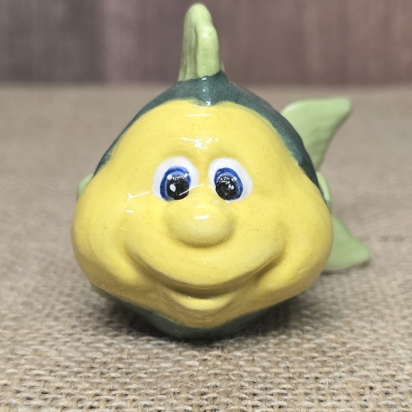 Fisch aus Keramik - Sammelfigur - Handarbeit - Figur