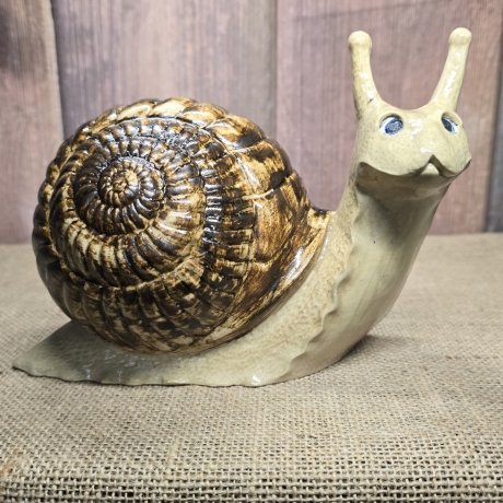 Große Schnecke mit Haus aus Keramik - Gartendekoration -