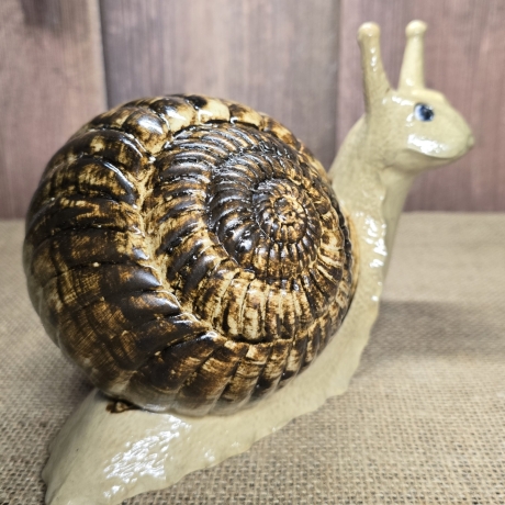 Große Schnecke mit Haus aus Keramik - Gartendekoration -