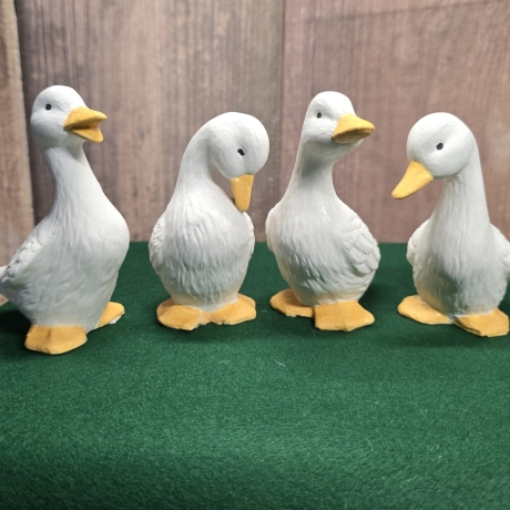 Ente aus Keramik - Gartendekoration - Handarbeit -
