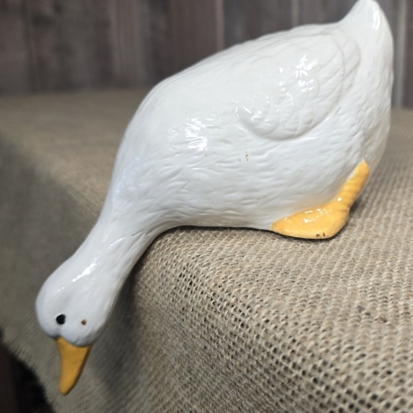 Ente aus Keramik - Kantenhocker - Bauernhof - Gartendekoration