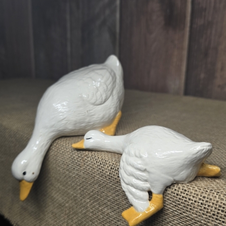 Ente aus Keramik - Kantenhocker - Bauernhof - Gartendekoration