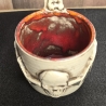 Keramik Becher - Totenkopf mit Flügeln - Handgeformt