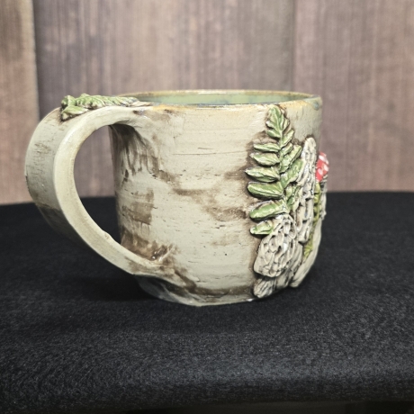 Keramik Becher - Pilze und Zweig - Handgeformt