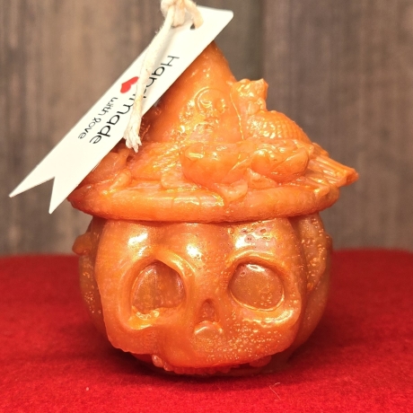 Halloween Kerze - Kürbis mit Blumenhut - Handgegossen