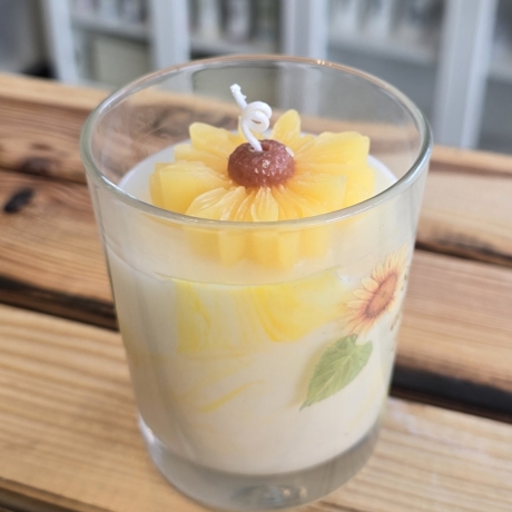 Dekorative Kerze im Glas - Sonnenblume - Sojawachs -