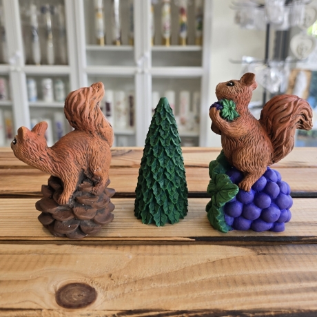 Eichhörnchen mit Tanne - 3er Set - Tierfigur -
