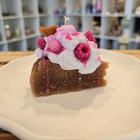 Dekorative Kerze - Himbeer- Kuchen - Törtchen - Handgegossen -