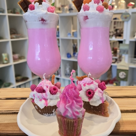 Dekorative Kerze - Himbeer- Kuchen - Törtchen - Handgegossen -