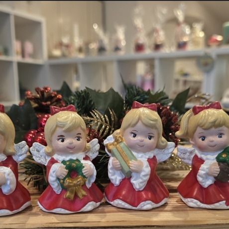 Weihnachtsengel - Sammelfiguren aus Keramik -