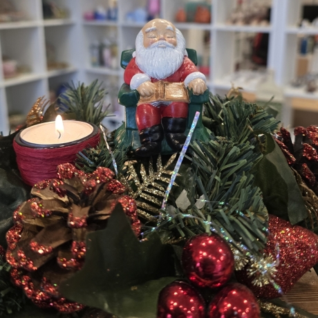 Weihnachtsmann aus Keramik - Schlafender Santa Claus -