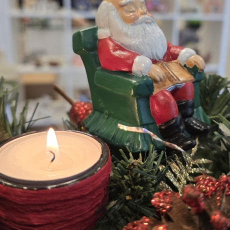Weihnachtsmann aus Keramik - Schlafender Santa Claus -