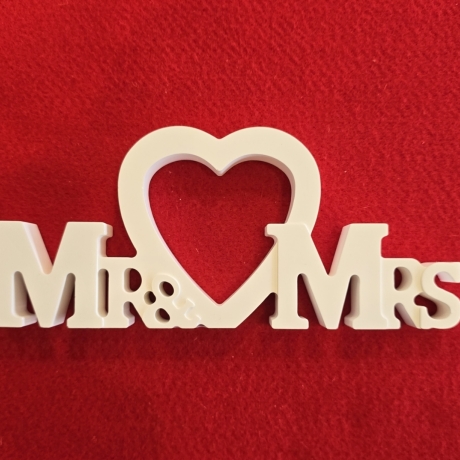Hochzeit Dekoration - Geschenk - Mr. Mrs. - Buchstaben - Herz -