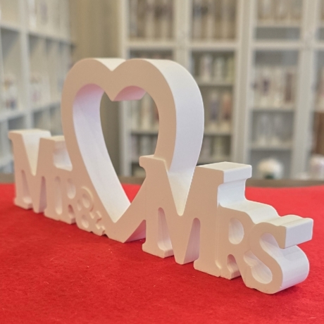 Hochzeit Dekoration - Geschenk - Mr. Mrs. - Buchstaben - Herz -