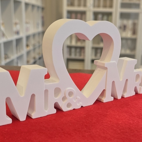 Hochzeit Dekoration - Geschenk - Mr. Mrs. - Buchstaben - Herz -