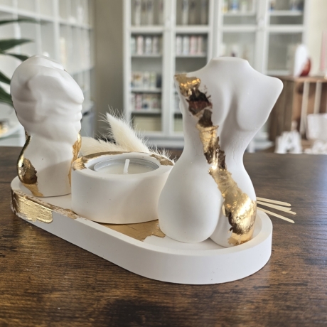 5-Teiliges Set - Teelichthalter mit zwei Skulpturen