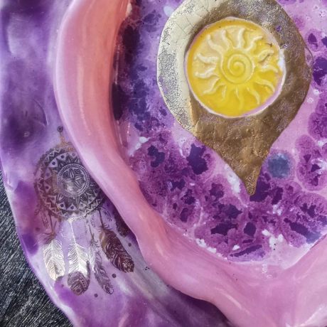 SchossRaumSchale   Yoni Womb mit Echtgold 