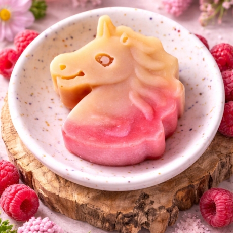 Süße vegane Duschseife „Himbeereinhorn“