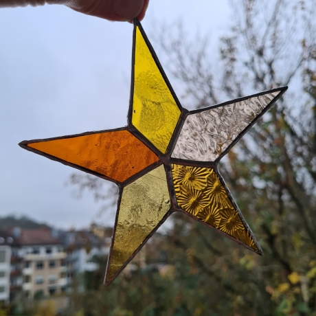 Sonnenfänger Stern gelb (M) Tiffany-Glaskunst