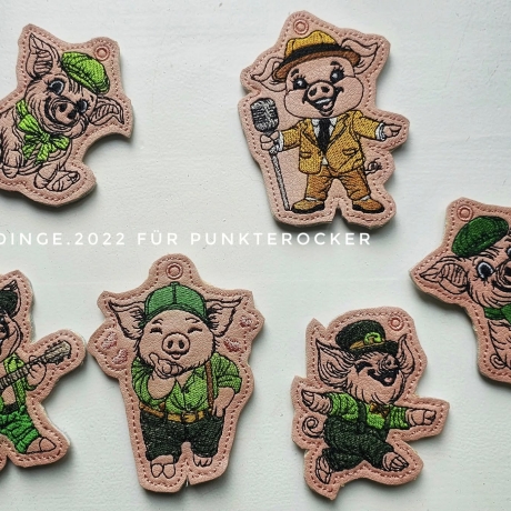 ITH TS-Anhänger - Charming Charly - Größe 7.86 x 7.32 cm