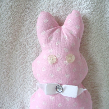 Osterhase♥in rosa mit Streublümchen♥genäht von Hobbyhaus