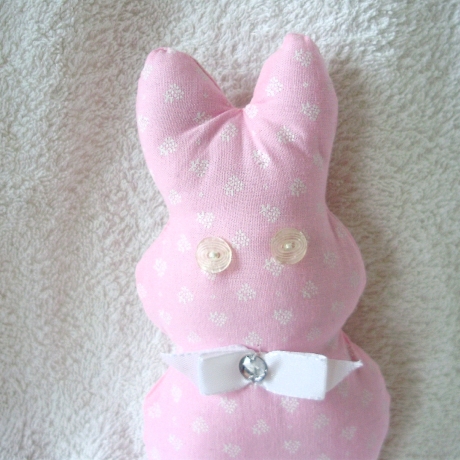 Osterhase♥in rosa mit Streublümchen♥genäht von Hobbyhaus