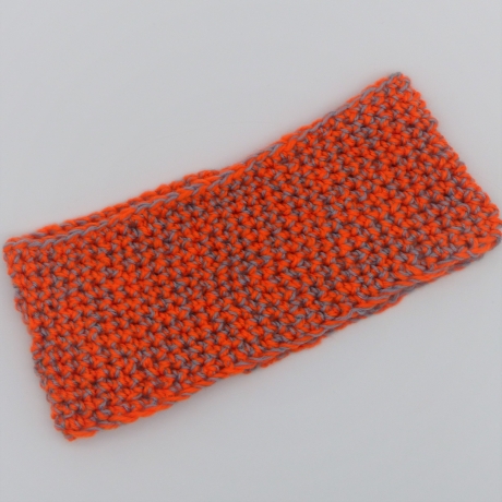 Stirnband in orange grau , von Hand gehäkelt, Kopfbedeckung