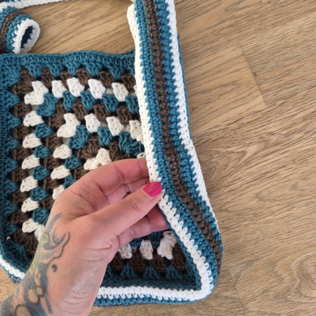 Granny Square Häkeltasche - blau