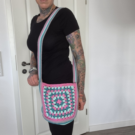 Granny Square Häkeltasche - rosa
