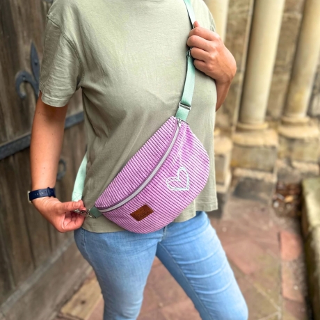 UNIKAT / Crossbag/ HipBag /Crossbody /Bauchtasche /Feiertasche