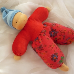 TausendschönStoffpuppen Träumerle. Kleinkindpuppe