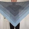 Häkeltuch mit Wellenborte - blau (Dreieckstücher/Häkeltücher)