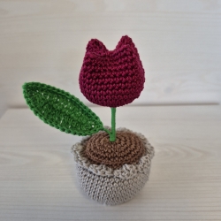 Tulpe im Topf - rot (als Häkelblume)