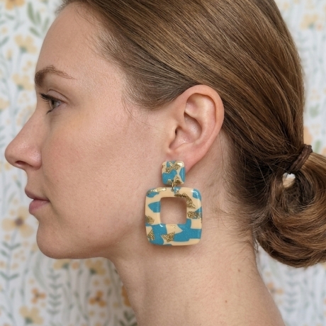 Geometrische Statement Ohrringe Türkis & Apricot mit Blattgold